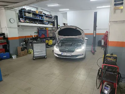 Warsztat samochodowy Serwis klimatyzacji Wulkanizacja URBAN MICHAŁ